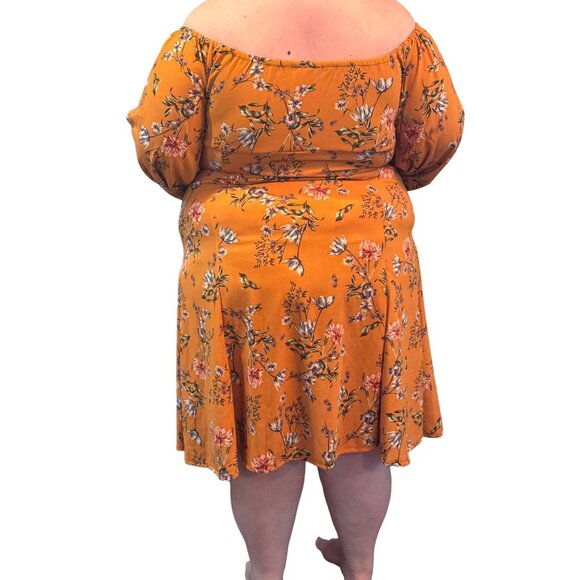 Pinup Couture The Swann Dress in Mustard Floral Stretch Crepe Size 4X - Picture 3 of 6